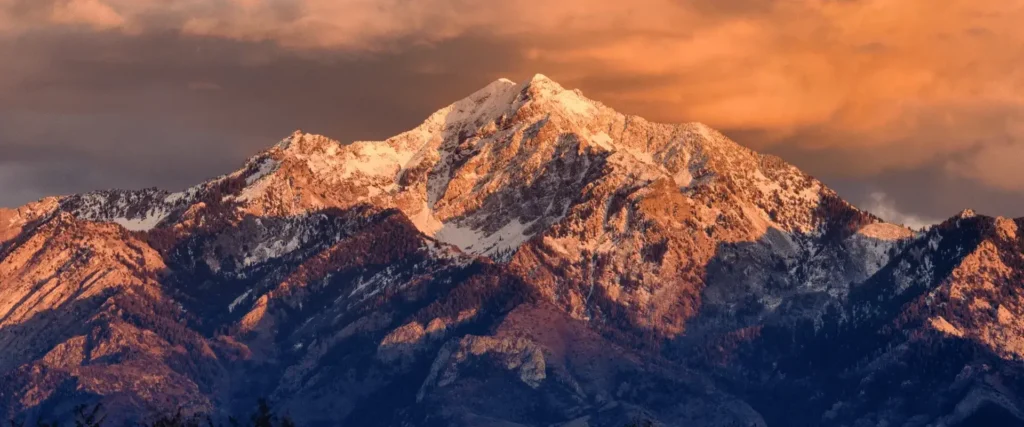 AAM Travels - Explore the beauty of Pakistan