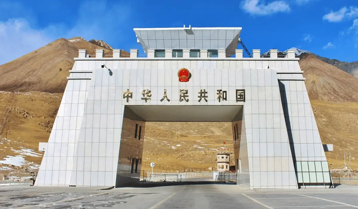 China Border, Hunza and LAGHAN PAKISTAN TOUR AAM TRAVELS