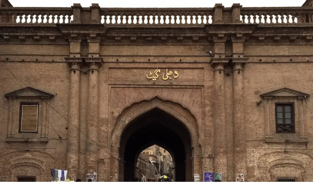 Delhi Gate Lahore - AAM Travels Multan