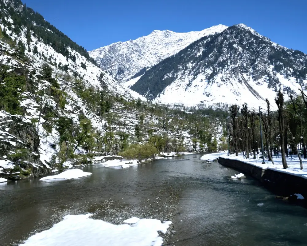 Kashmir Tour Photo Gallery by AAM Travels Multan 2