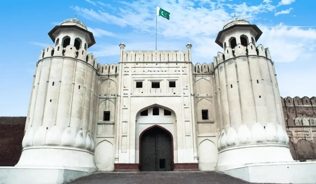 Lahore Fort Visit With AAM Travels